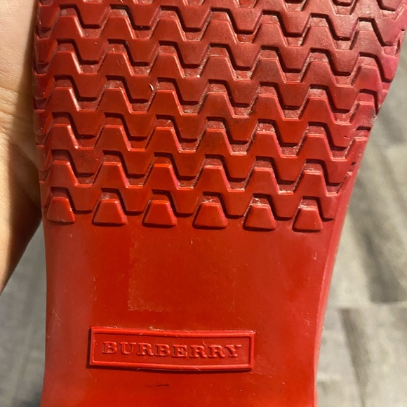 Burberry Boots - Authentic - Picture 8 of 8